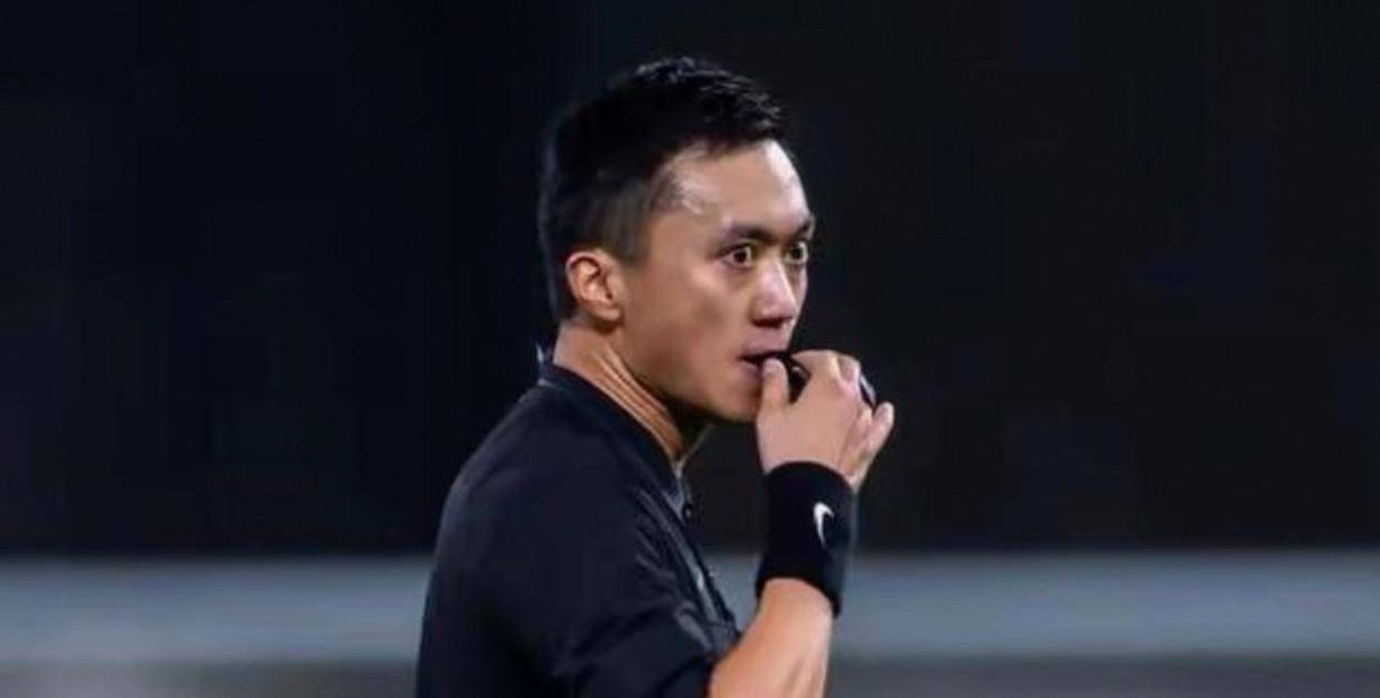 包含赛前山东泰山调整名单以备意大利杯；再遭质疑环节打磨；球迷炸锅；轮换策略成焦点的词条